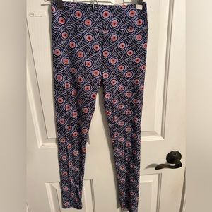 LulaRoe Halloween styled size small leggings